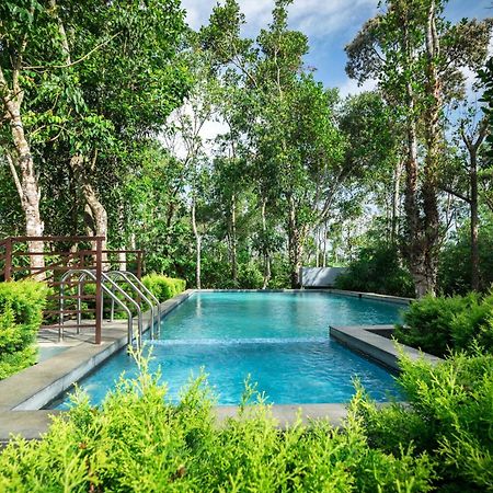 The Mountain Courtyard Thekkady Hotell Exteriör bild